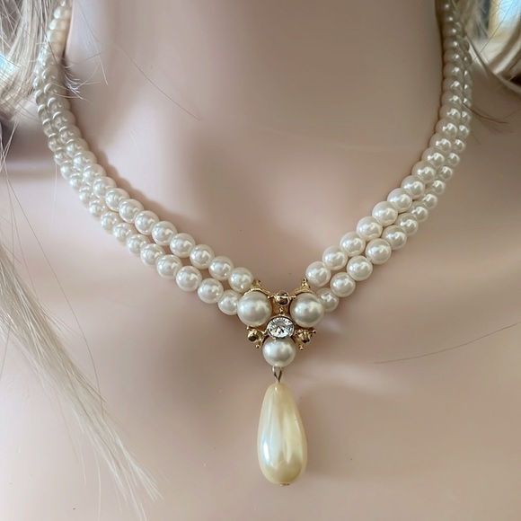 Beautiful TwoPearl Strands Choker. - Picture 4 of 11